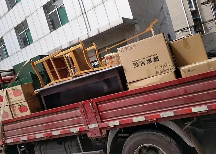 搬家车辆